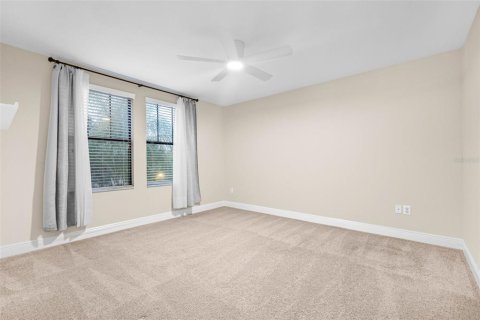 House in Tampa, Florida 5 bedrooms, 355.07 sq.m. № 1771105 - photo 27