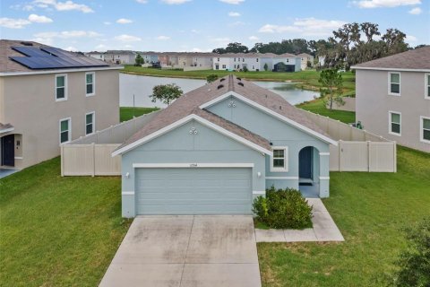 House in San Antonio, Florida 3 bedrooms, 140.28 sq.m. № 2208780
