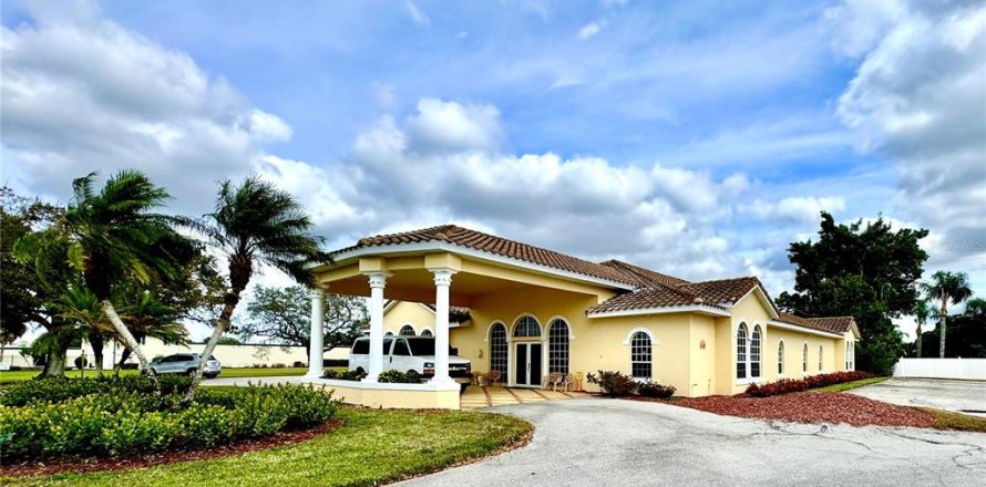 Immobilier commercial à Sebring, Floride 575.99 m2 № 2117805