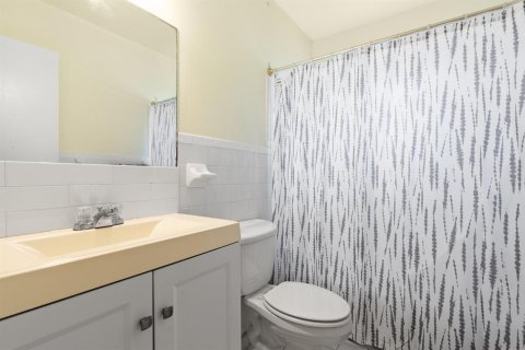 Commercial property in Pompano Beach, Florida 224.08 sq.m. № 2382824 - photo 30