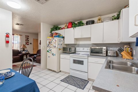 Commercial property in Pompano Beach, Florida 224.08 sq.m. № 2382824 - photo 8