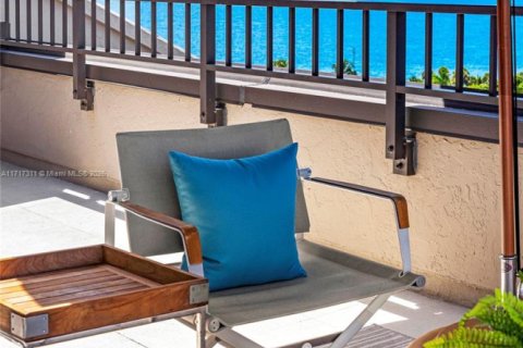 Condominio en alquiler en Key Biscayne, Florida, 3 dormitorios, 215.81 m2 № 2054270 - foto 15