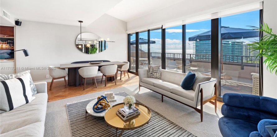Condominio en Key Biscayne, Florida, 3 dormitorios  № 2054270