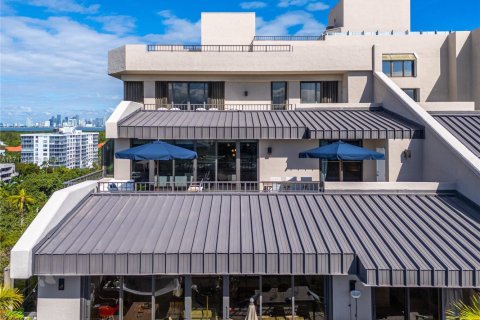 Condominio en alquiler en Key Biscayne, Florida, 3 dormitorios, 215.81 m2 № 2054270 - foto 10