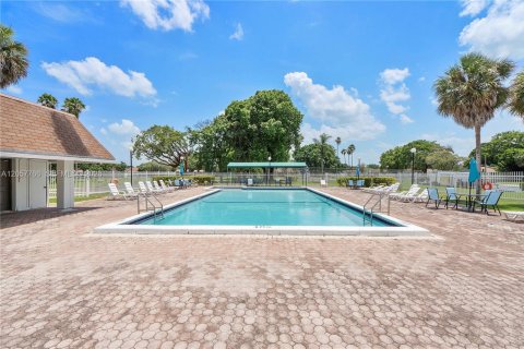 Villa ou maison à vendre à Margate, Floride: 2 chambres, 87.89 m2 № 2244171 - photo 20