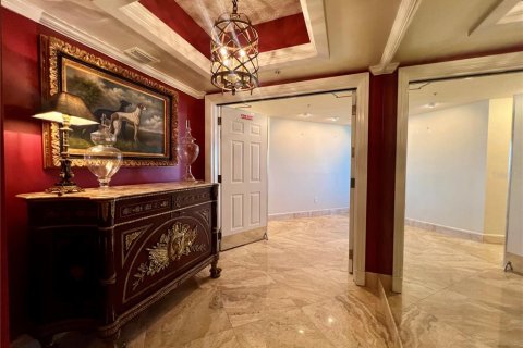 Condominio en venta en Hutchinson Island South, Florida, 3 dormitorios, 244.8 m2 № 1810775 - foto 25