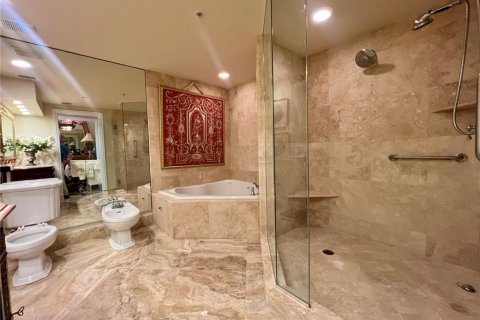Condominio en venta en Hutchinson Island South, Florida, 3 dormitorios, 244.8 m2 № 1810775 - foto 22