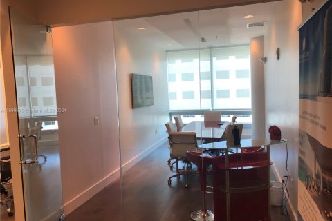 Propiedad comercial en venta en Aventura, Florida № 1959657 - foto 5