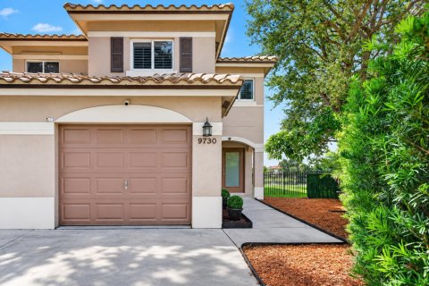 Townhouse in Pembroke Pines, Florida 3 bedrooms, 122.26 sq.m. № 2370614