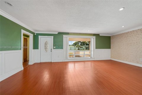 Купить виллу или дом в Мирамар, Флорида 3 спальни, 163.04м2, № 2028776 - фото 2