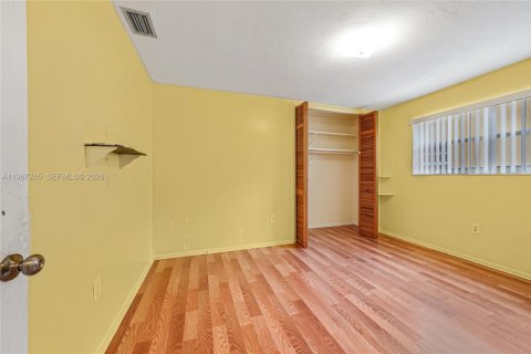 Купить виллу или дом в Мирамар, Флорида 3 спальни, 163.04м2, № 2028776 - фото 12