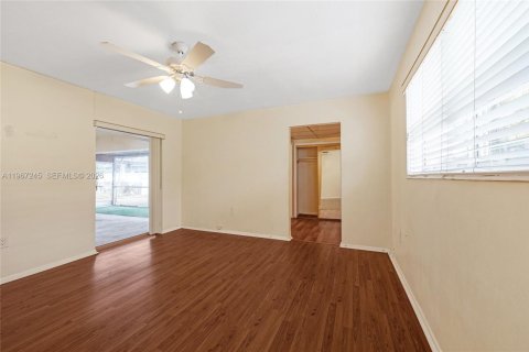 Купить виллу или дом в Мирамар, Флорида 3 спальни, 163.04м2, № 2028776 - фото 17