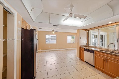 Купить виллу или дом в Мирамар, Флорида 3 спальни, 163.04м2, № 2028776 - фото 7