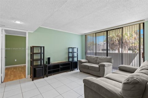 Condominio en venta en Miami, Florida, 2 dormitorios, 76.83 m2 № 1683596 - foto 4