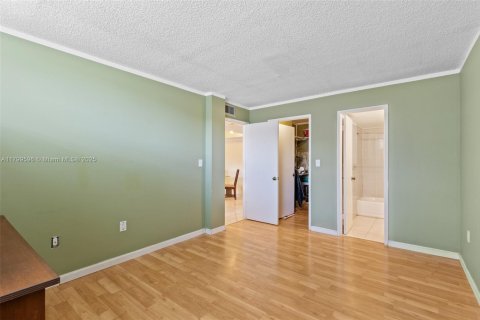 Condominio en venta en Miami, Florida, 2 dormitorios, 76.83 m2 № 1683596 - foto 16