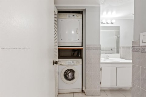 Condominio en venta en Miami, Florida, 2 dormitorios, 76.83 m2 № 1683596 - foto 20