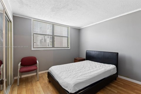 Condominio en venta en Miami, Florida, 2 dormitorios, 76.83 m2 № 1683596 - foto 19