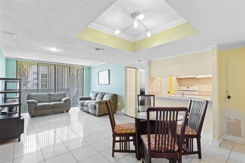 Condominio en venta en Miami, Florida, 2 dormitorios, 76.83 m2 № 1683596 - foto 3