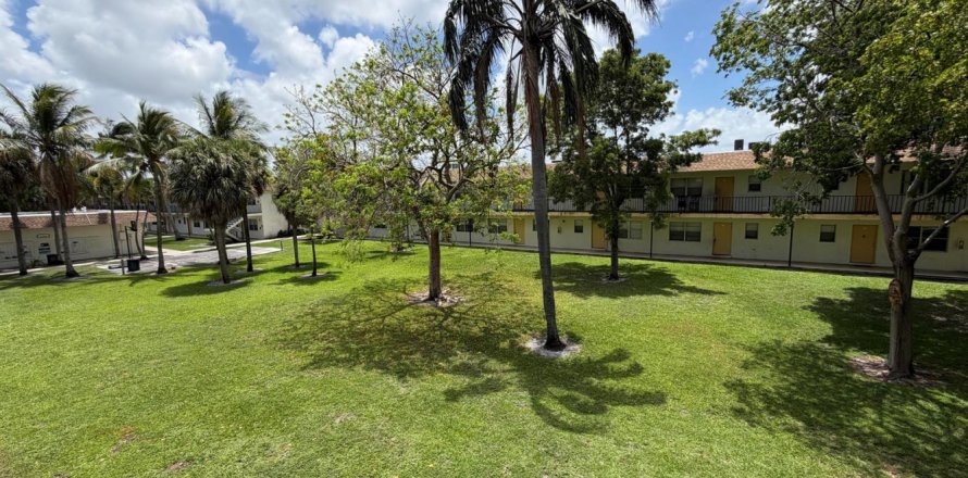Condo à Lauderhill, Floride, 2 chambres № 2247974