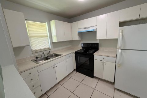 Copropriété à louer à Lauderhill, Floride: 2 chambres, 68.75 m2 № 2247974 - photo 6