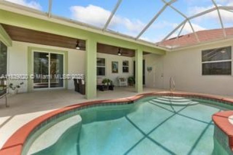 House in Marco Island, Florida 3 bedrooms № 1828772 - photo 21