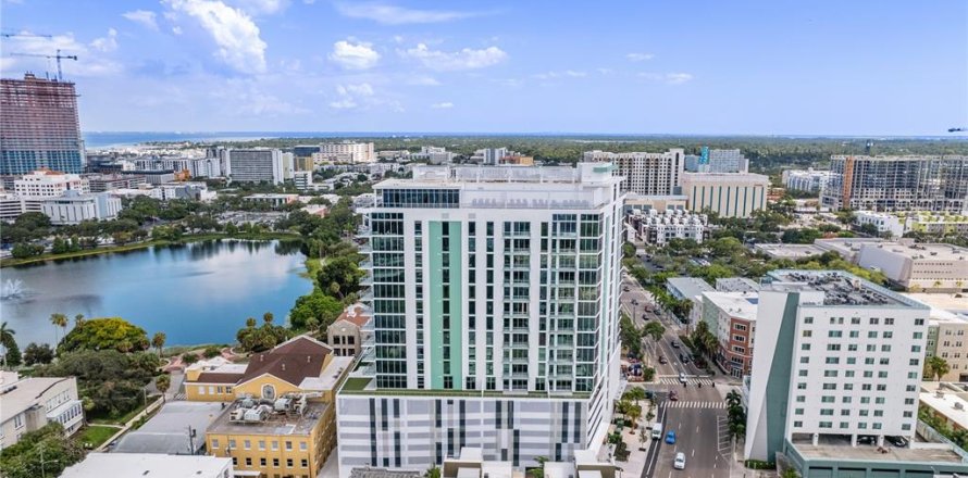 Condo à Saint Petersburg, Floride, 2 chambres  № 1523702