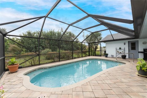 House in Englewood, Florida 2 bedrooms, 142.23 sq.m. № 1734573 - photo 3