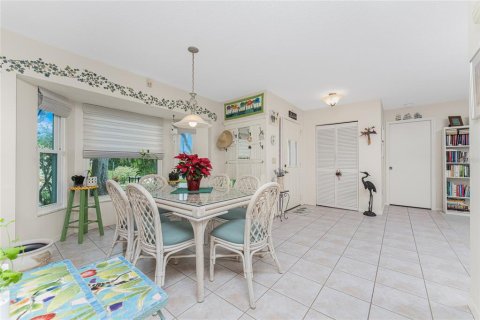 House in Englewood, Florida 2 bedrooms, 142.23 sq.m. № 1734573 - photo 15
