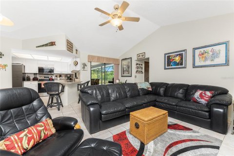 House in Englewood, Florida 2 bedrooms, 142.23 sq.m. № 1734573 - photo 18