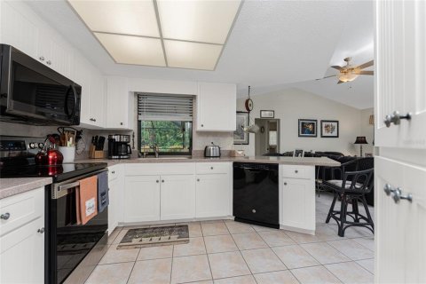House in Englewood, Florida 2 bedrooms, 142.23 sq.m. № 1734573 - photo 6