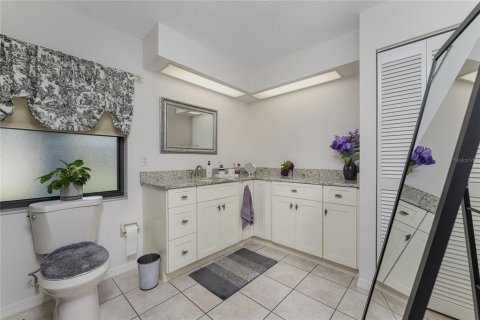 House in Englewood, Florida 2 bedrooms, 142.23 sq.m. № 1734573 - photo 24