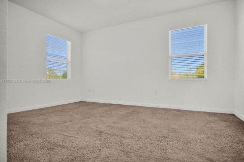 House in Homestead, Florida 4 bedrooms, 190.26 sq.m. № 1889956 - photo 14