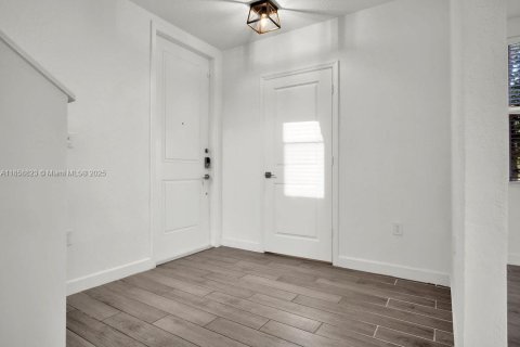 House in Homestead, Florida 4 bedrooms, 190.26 sq.m. № 1889956 - photo 19