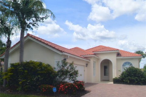House in Sarasota, Florida 3 bedrooms, 186.55 sq.m. № 1798340 - photo 1