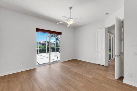 House in Sarasota, Florida 3 bedrooms, 186.55 sq.m. № 1798340 - photo 18