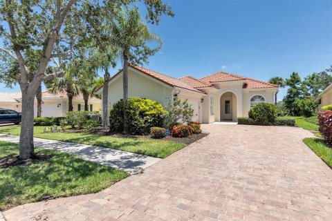 House in Sarasota, Florida 3 bedrooms, 186.55 sq.m. № 1798340 - photo 3