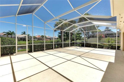 House in Sarasota, Florida 3 bedrooms, 186.55 sq.m. № 1798340 - photo 5