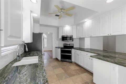 House in Sarasota, Florida 3 bedrooms, 186.55 sq.m. № 1798340 - photo 9