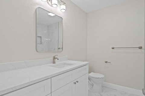 House in Apollo Beach, Florida 3 bedrooms, 147.71 sq.m. № 1760273 - photo 15