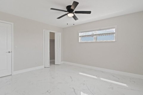 House in Apollo Beach, Florida 3 bedrooms, 147.71 sq.m. № 1760273 - photo 12