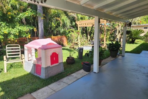 Villa ou maison à louer à Pompano Beach, Floride: 3 chambres, 108.32 m2 № 2046450 - photo 6