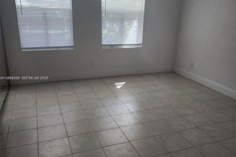 Villa ou maison à louer à Pompano Beach, Floride: 3 chambres, 108.32 m2 № 2046450 - photo 4