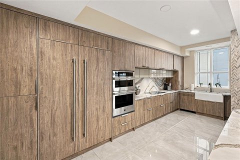 Condominio en venta en Tampa, Florida, 2 dormitorios, 244.89 m2 № 2413423 - foto 28