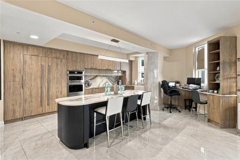 Condominio en venta en Tampa, Florida, 2 dormitorios, 244.89 m2 № 2413423 - foto 23