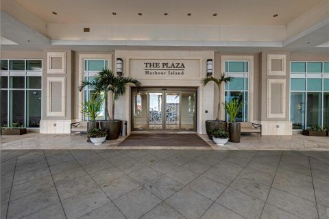 Condominio en Tampa, Florida, 2 dormitorios  № 2413423