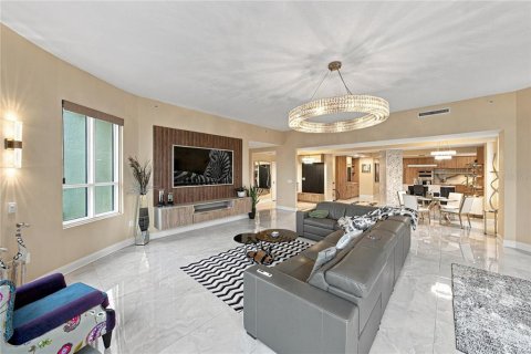 Condominio en venta en Tampa, Florida, 2 dormitorios, 244.89 m2 № 2413423 - foto 14