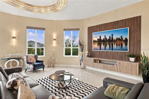 Condominio en venta en Tampa, Florida, 2 dormitorios, 244.89 m2 № 2413423 - foto 13