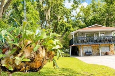 Villa ou maison à vendre à Lutz, Floride: 3 chambres, 142.7 m2 № 2219762 - photo 2