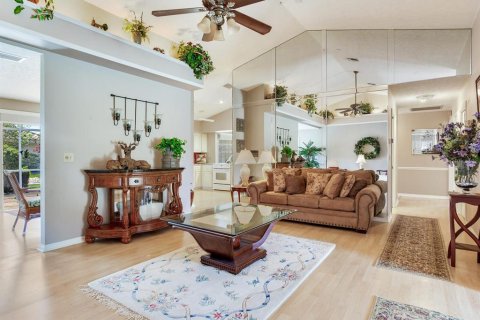 House in Sun City Center, Florida 3 bedrooms, 205.13 sq.m. № 1808025 - photo 8