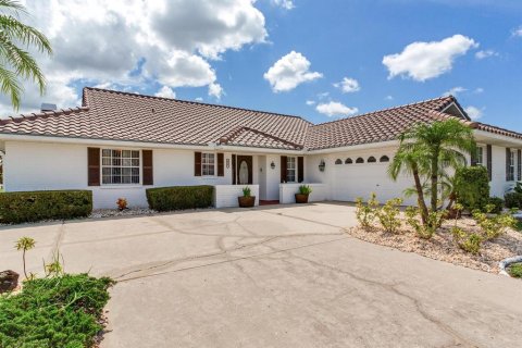 House in Sun City Center, Florida 3 bedrooms, 205.13 sq.m. № 1808025 - photo 3